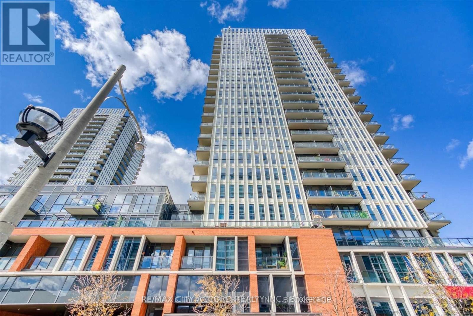 802 - 170 SUMACH STREET, Toronto, Ontario