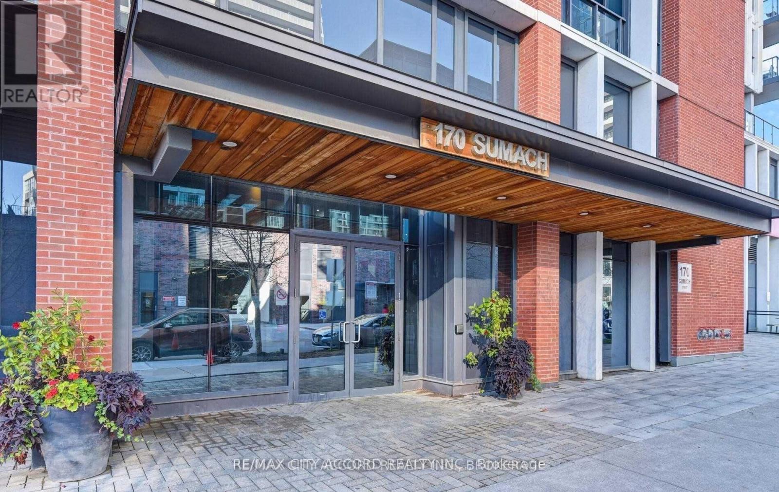 802 - 170 Sumach Street, Toronto, Ontario  M5A 3K3 - Photo 2 - C12596048