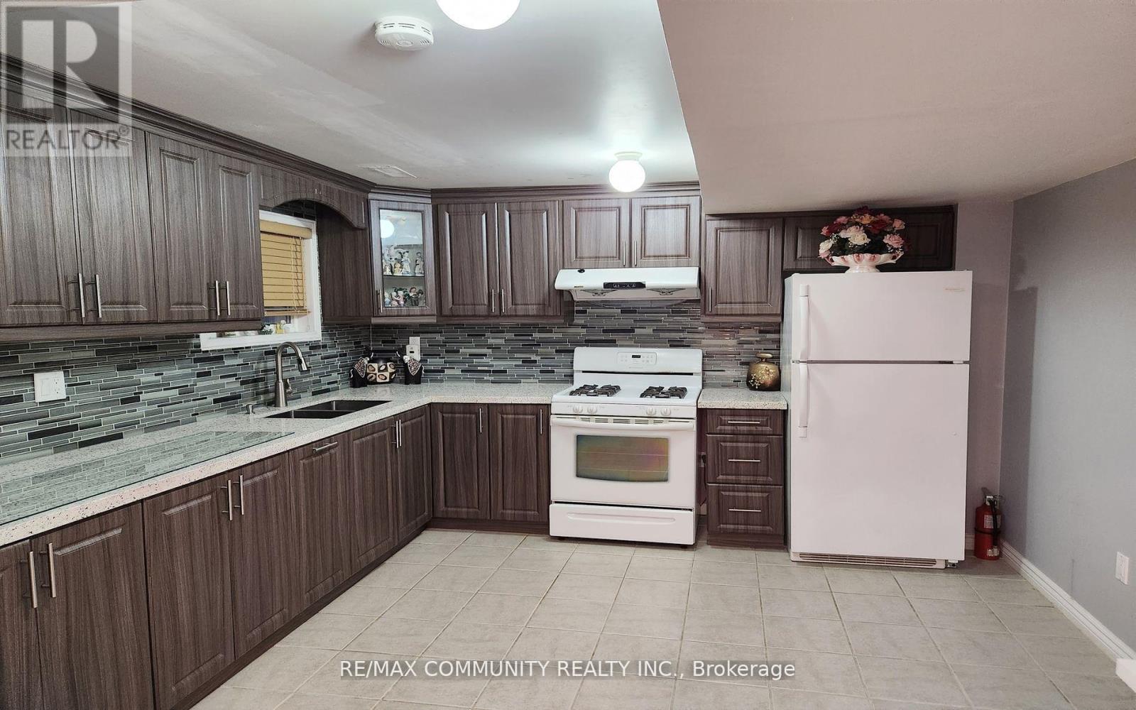 Bsmt - 3 Bobcat Terrace, Toronto, Ontario  M1B 6G5 - Photo 20 - E12596004