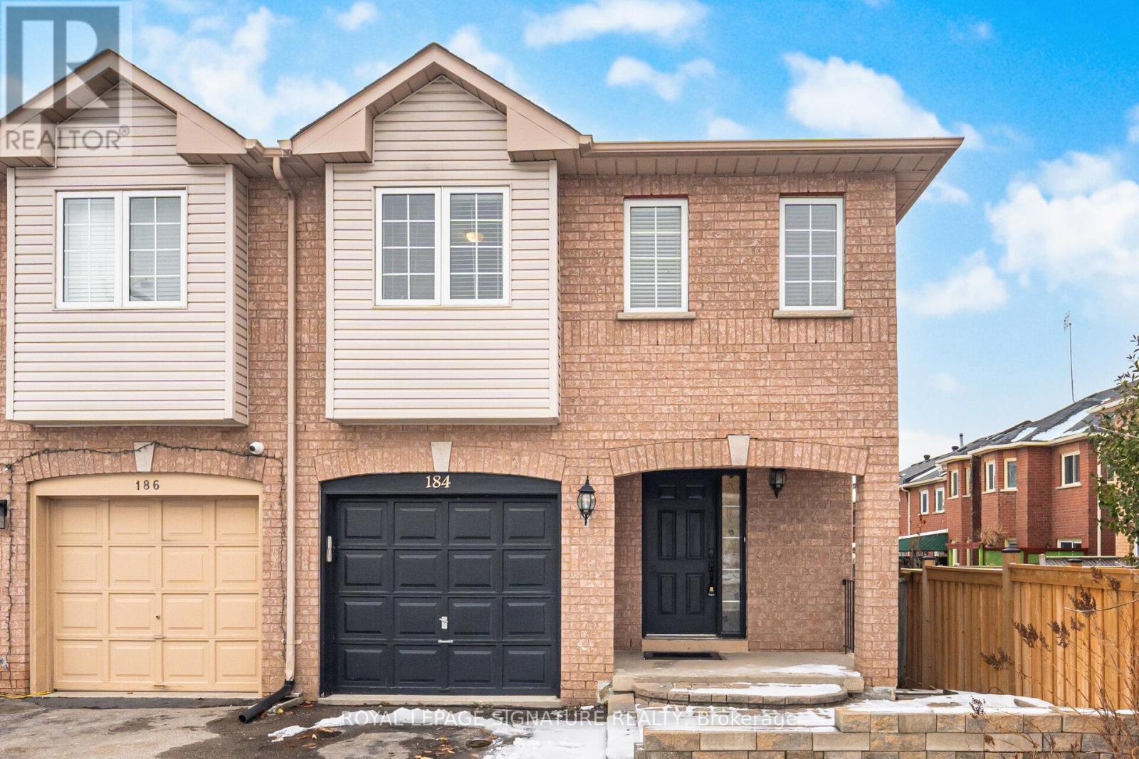 184 LINDENSHIRE AVENUE, Vaughan, Ontario