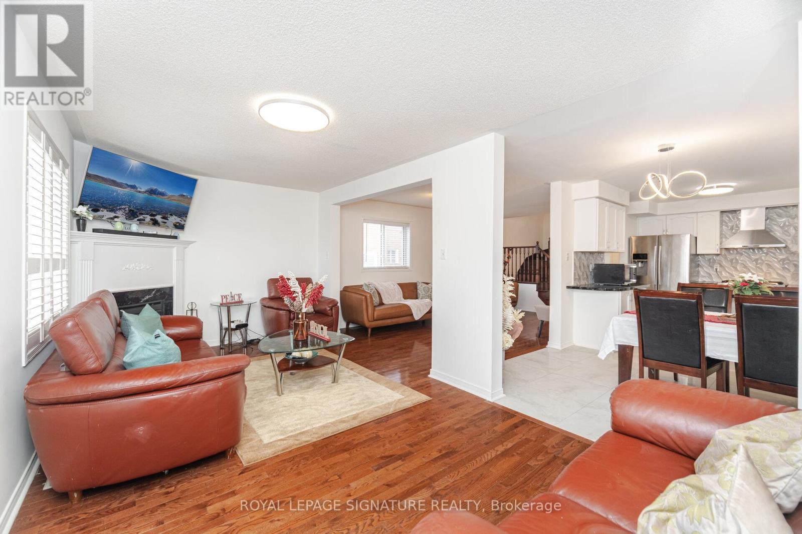 184 Lindenshire Avenue, Vaughan, Ontario  L6A 2X4 - Photo 14 - N12596022