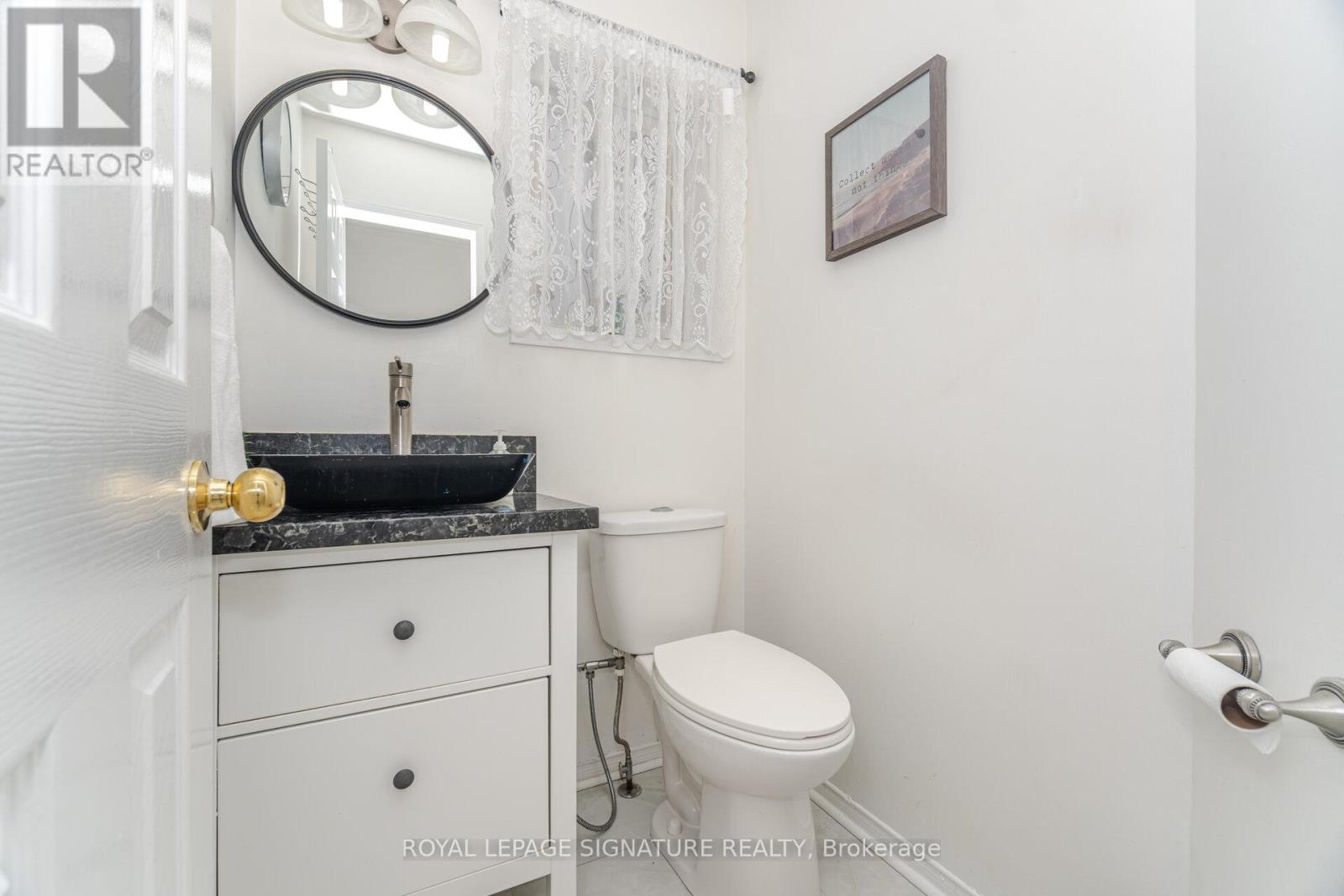 184 Lindenshire Avenue, Vaughan, Ontario  L6A 2X4 - Photo 20 - N12596022