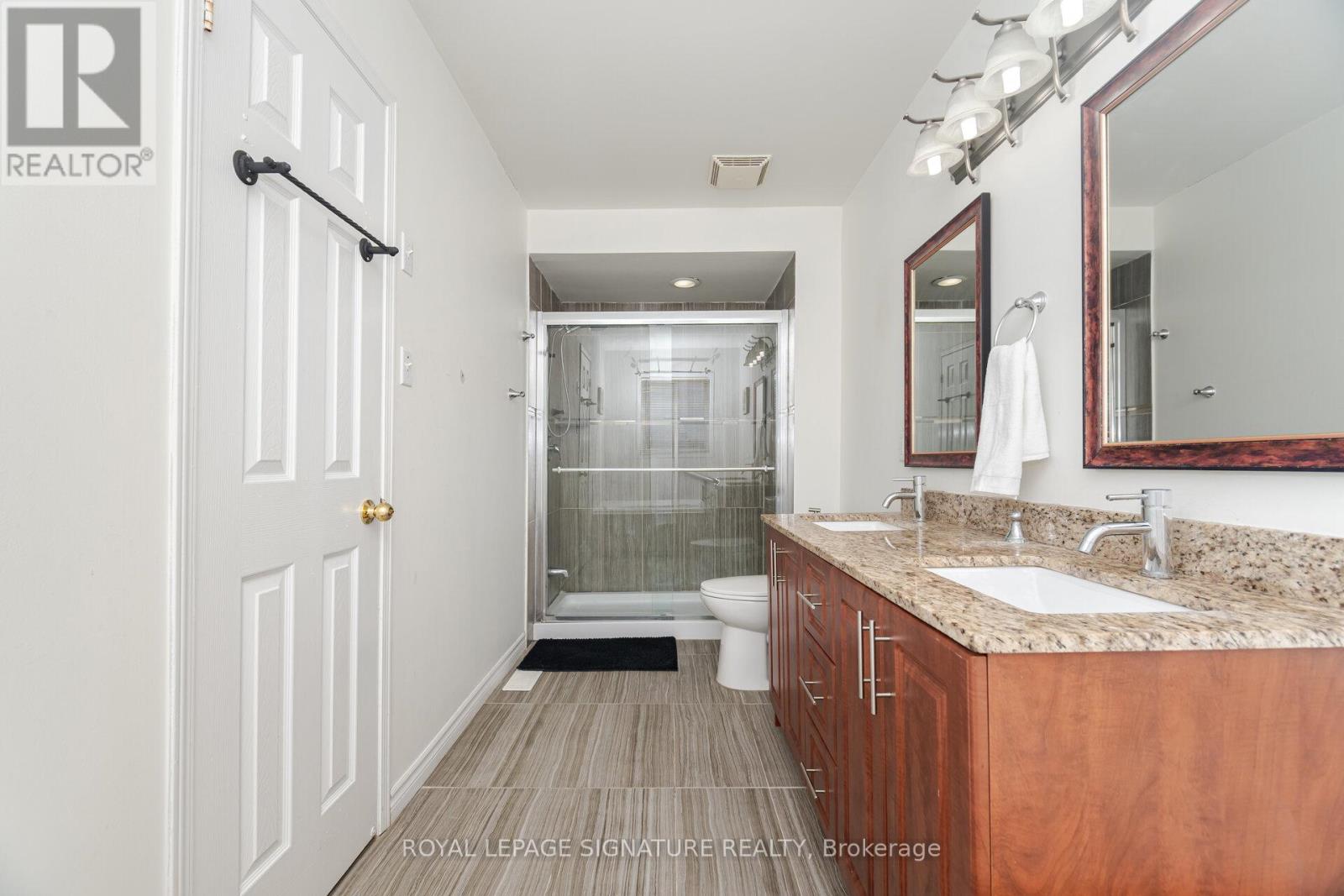 184 Lindenshire Avenue, Vaughan, Ontario  L6A 2X4 - Photo 27 - N12596022