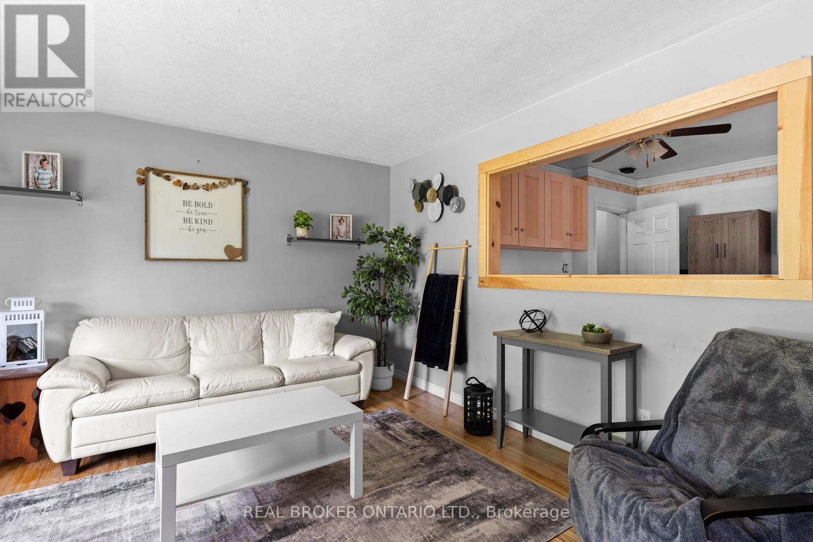 12 Olive Drive, Oro-Medonte (Prices Corners), Ontario  L3V 6H2 - Photo 6 - S12596088