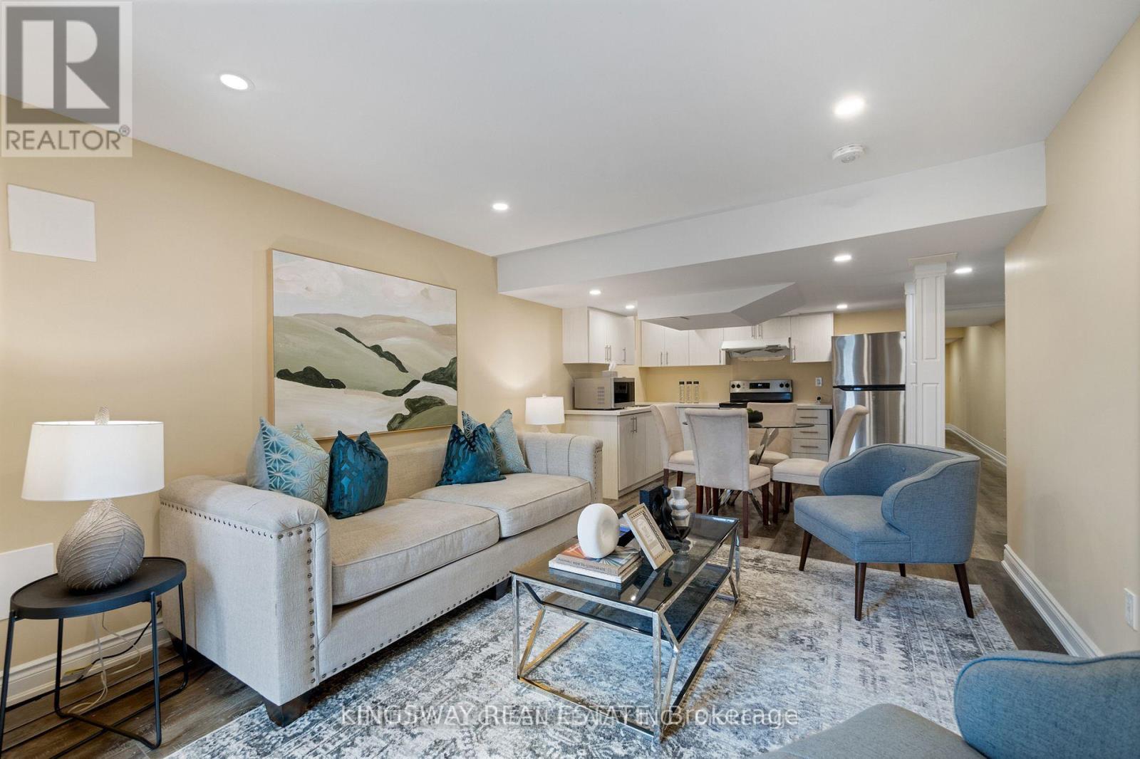 1187 Mceachern Court, Milton, Ontario  L9E 1E5 - Photo 4 - W12596006