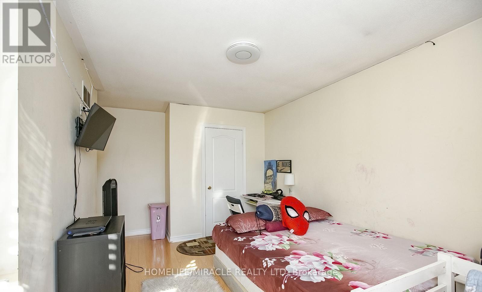 20 Oblate Crescent, Brampton, Ontario L6Y 0K2 - Photo 30 - W12596028