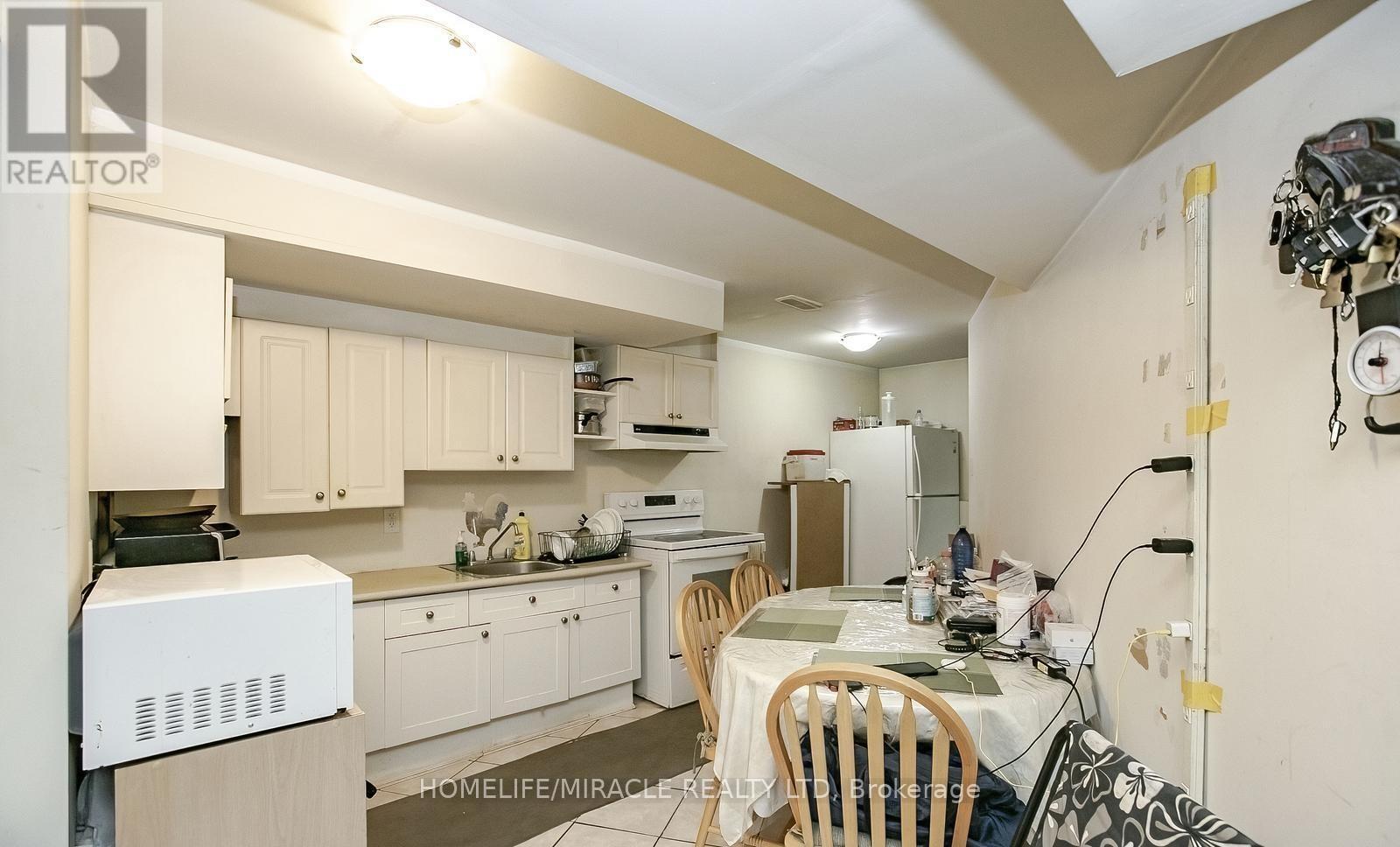 20 Oblate Crescent, Brampton, Ontario L6Y 0K2 - Photo 42 - W12596028