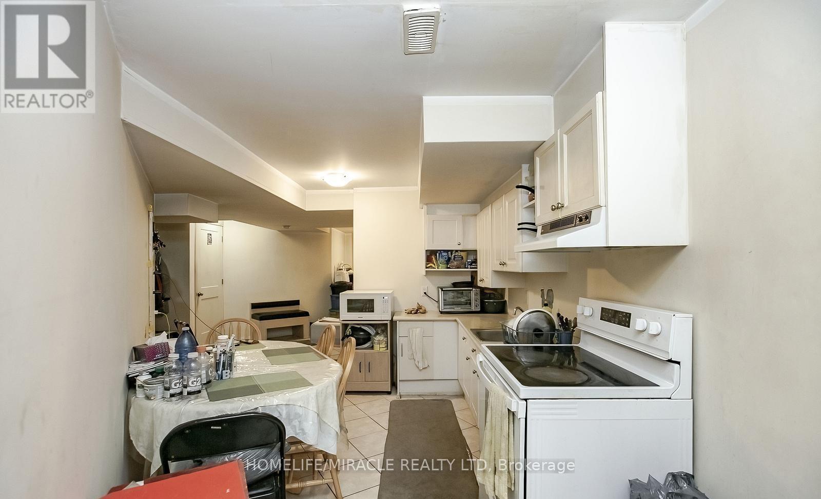 20 Oblate Crescent, Brampton, Ontario L6Y 0K2 - Photo 44 - W12596028