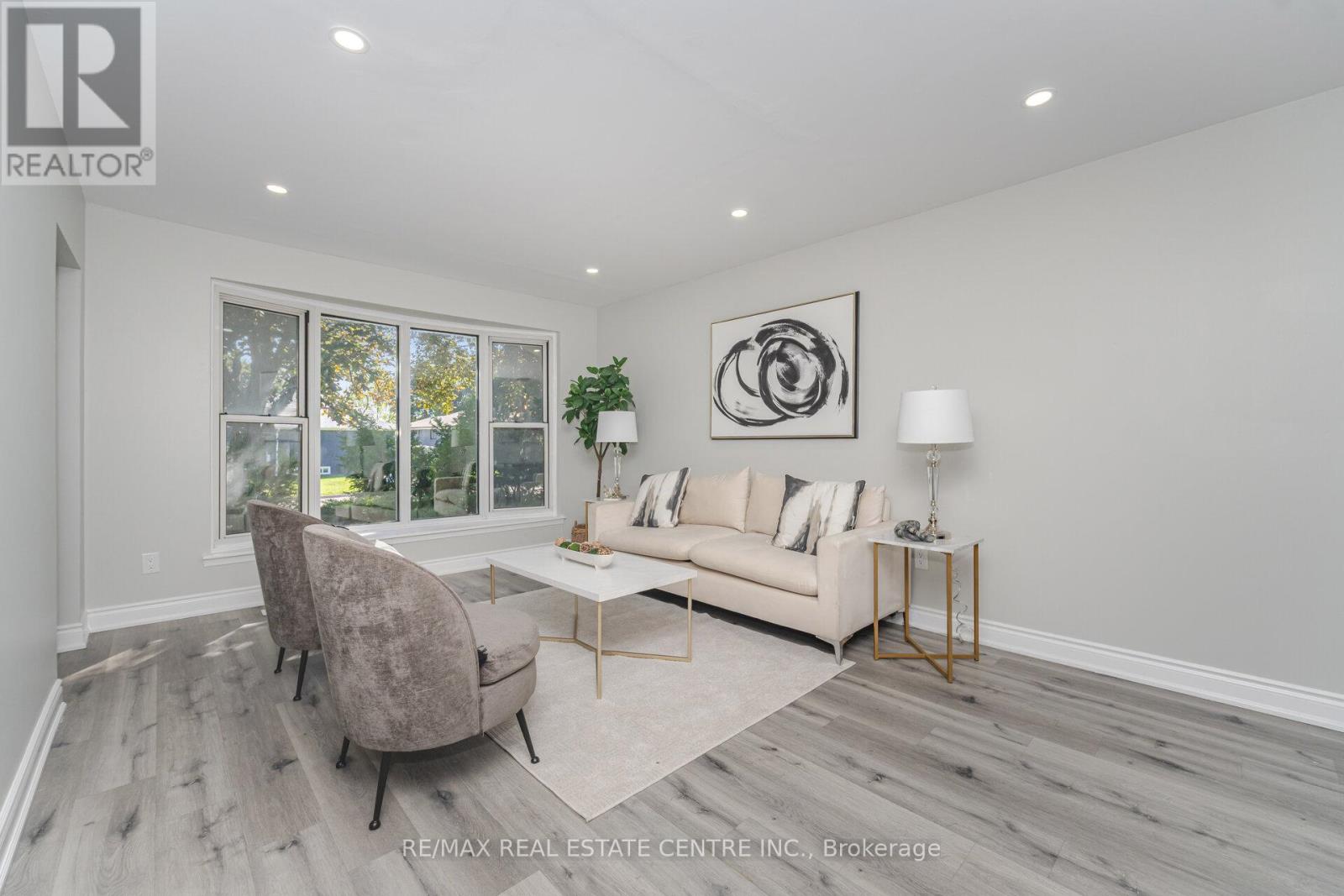 34 Windermere Court, Brampton, Ontario  L6X 2L6 - Photo 15 - W12596078