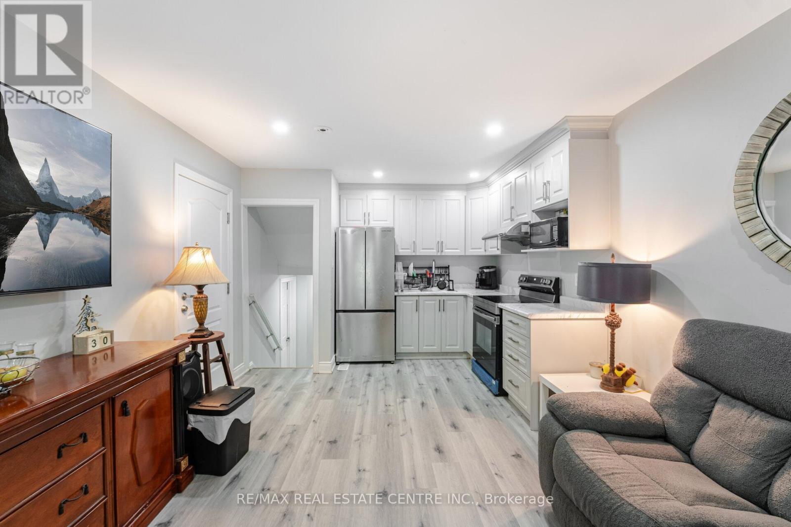 34 Windermere Court, Brampton, Ontario  L6X 2L6 - Photo 33 - W12596078