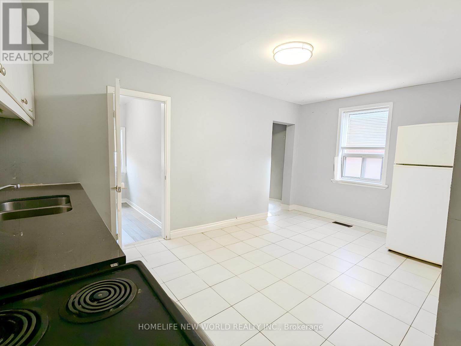Main - 2 Thornton Avenue, Toronto, Ontario M6E 2C9 - Photo 3 - W12596084