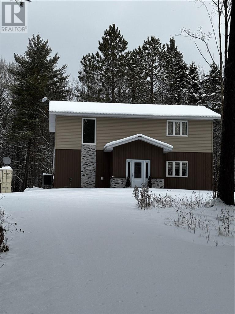 264 Lakeview Drive, Alban, Ontario