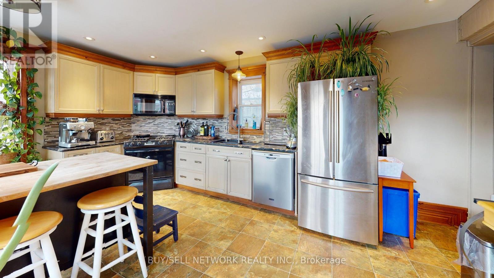 773 Aylmer Street N, Peterborough, Ontario K9H 3X7 - Photo 10 - X12590832