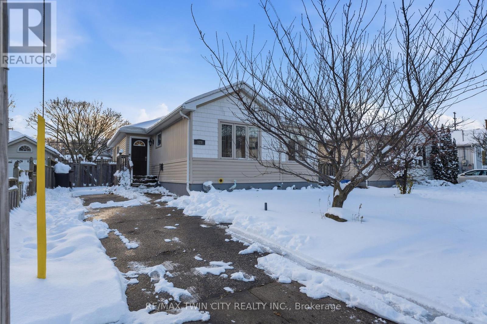 128 SCHLUETER STREET, Cambridge, Ontario