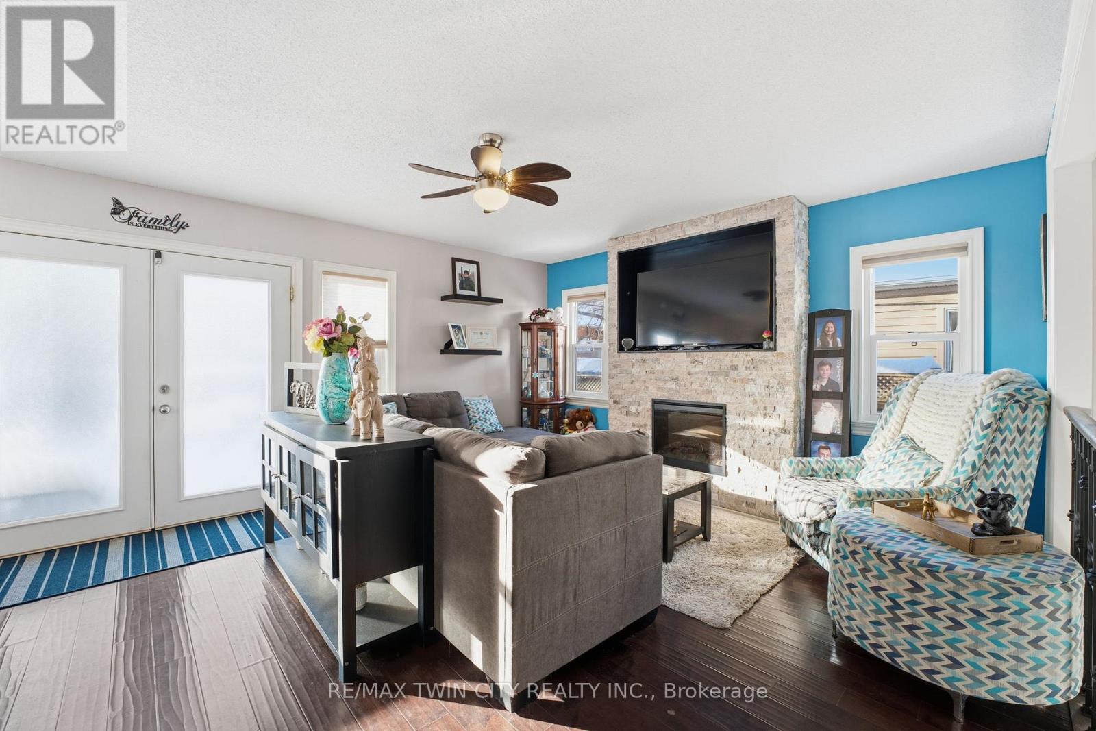 128 Schlueter Street, Cambridge, Ontario  N3H 4B3 - Photo 10 - X12596008