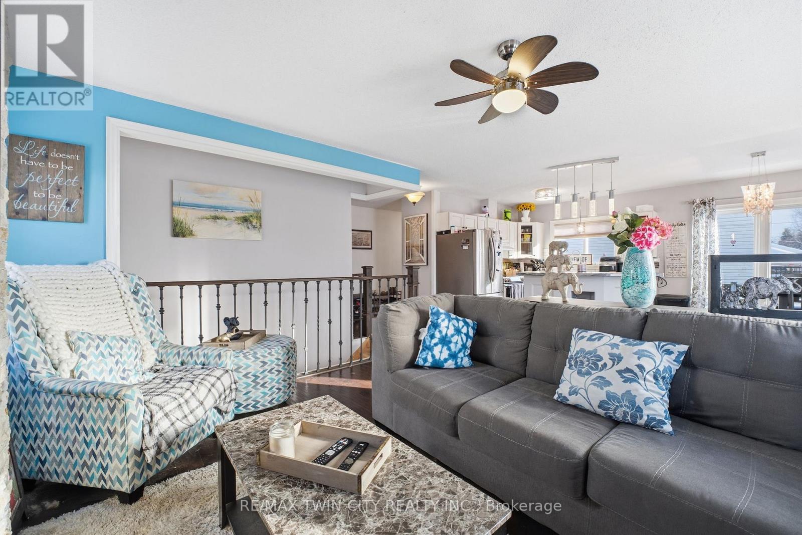 128 Schlueter Street, Cambridge, Ontario  N3H 4B3 - Photo 2 - X12596008