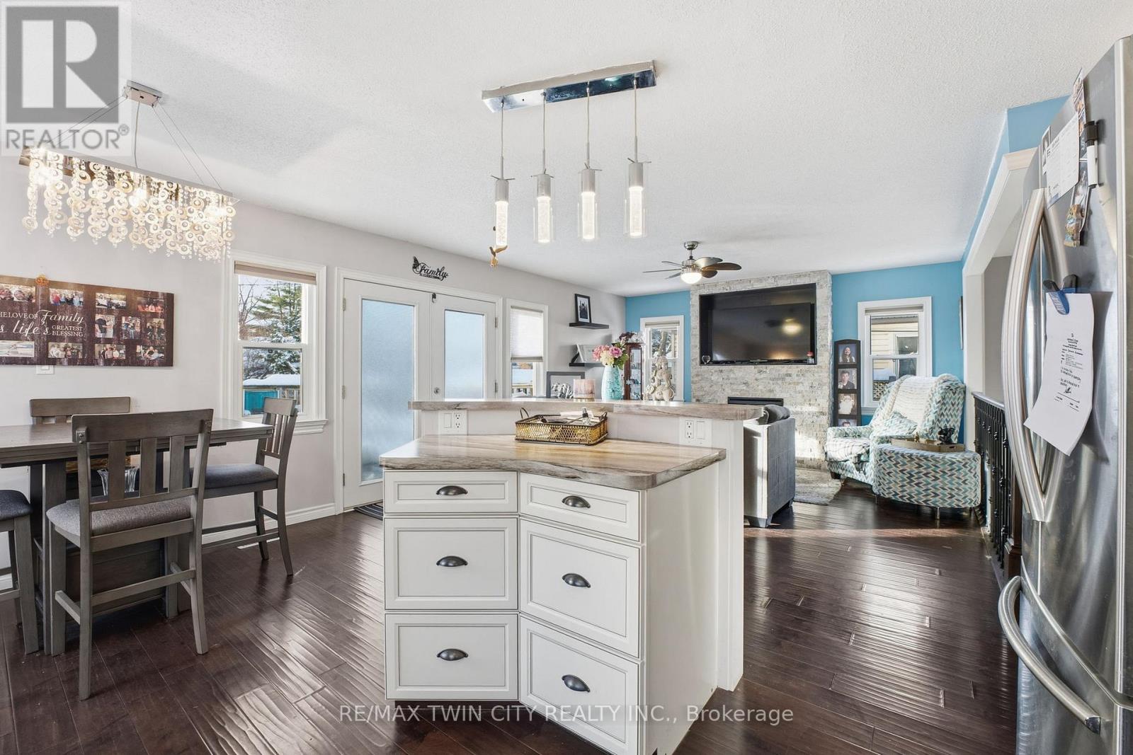 128 Schlueter Street, Cambridge, Ontario  N3H 4B3 - Photo 8 - X12596008