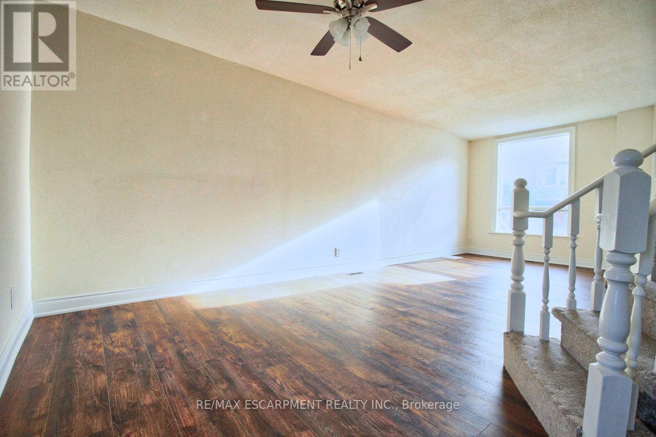 49 Nightingale Street, Hamilton, Ontario  L8L 1R7 - Photo 11 - X12596074