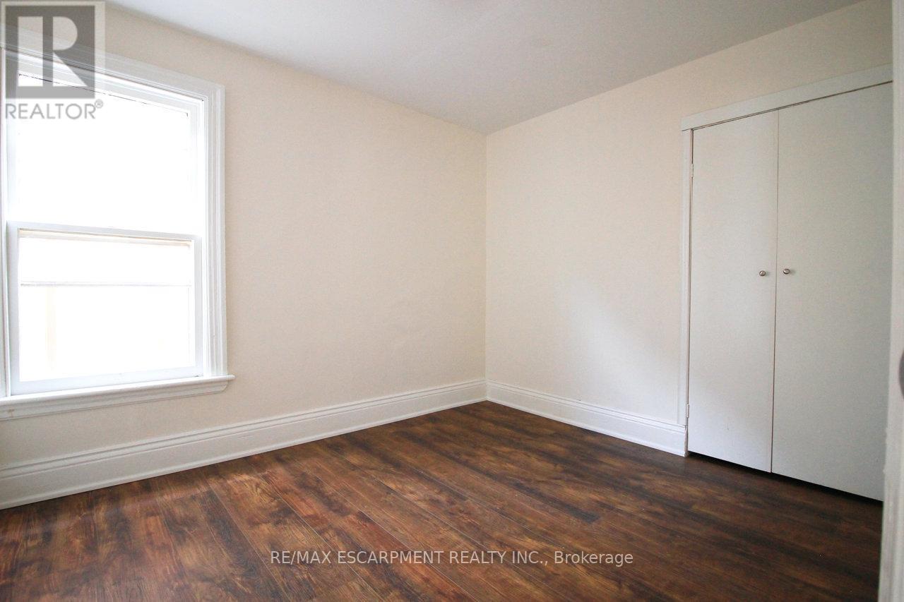 49 Nightingale Street, Hamilton, Ontario  L8L 1R7 - Photo 15 - X12596074