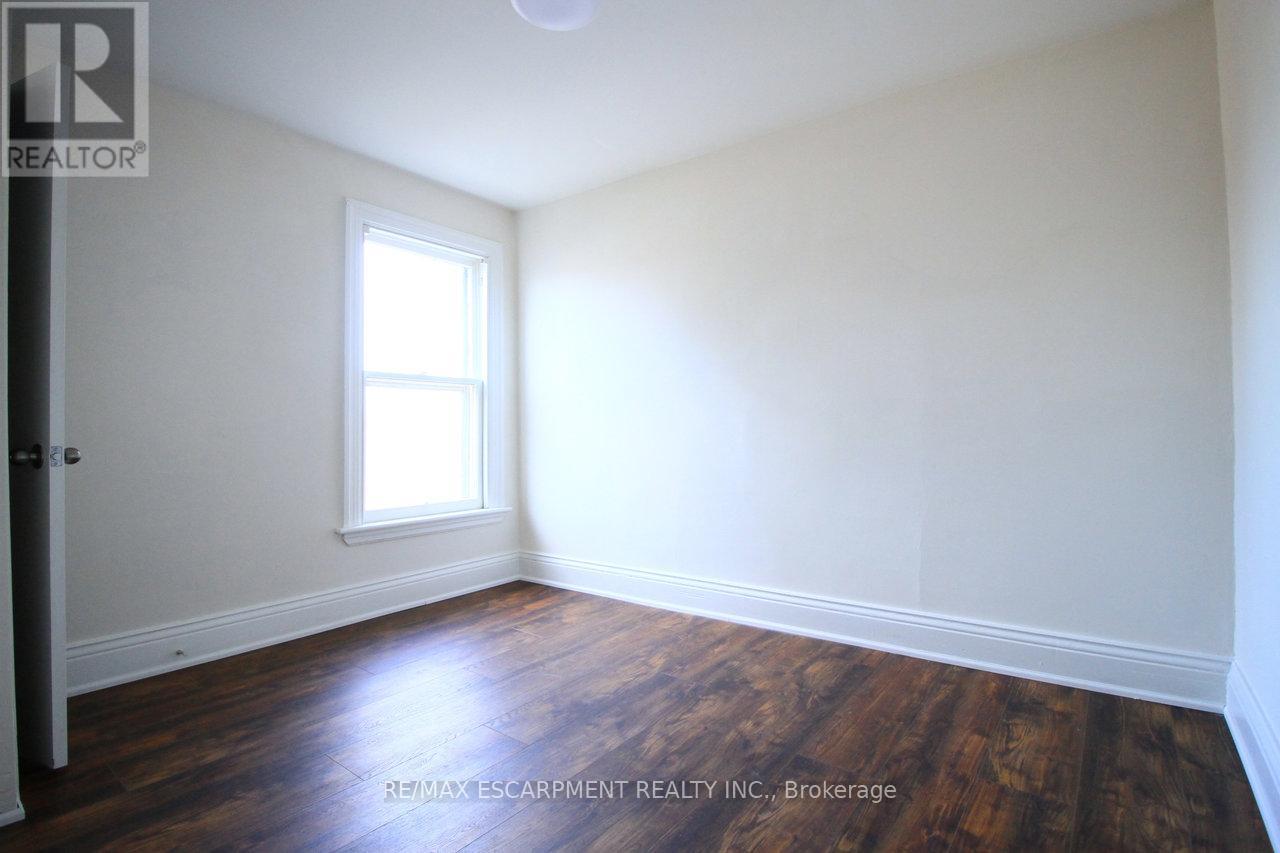 49 Nightingale Street, Hamilton, Ontario  L8L 1R7 - Photo 17 - X12596074