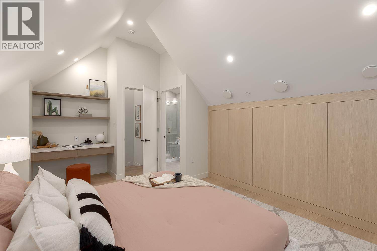 5405 Wales Street, Vancouver, British Columbia  V5R 3M9 - Photo 11 - R3068425