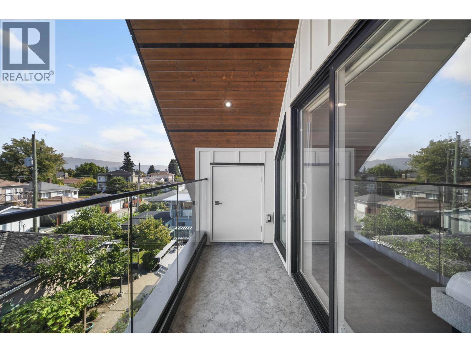 2 3563 E 25th Avenue, Vancouver, British Columbia  V5R 1K3 - Photo 10 - R3067365