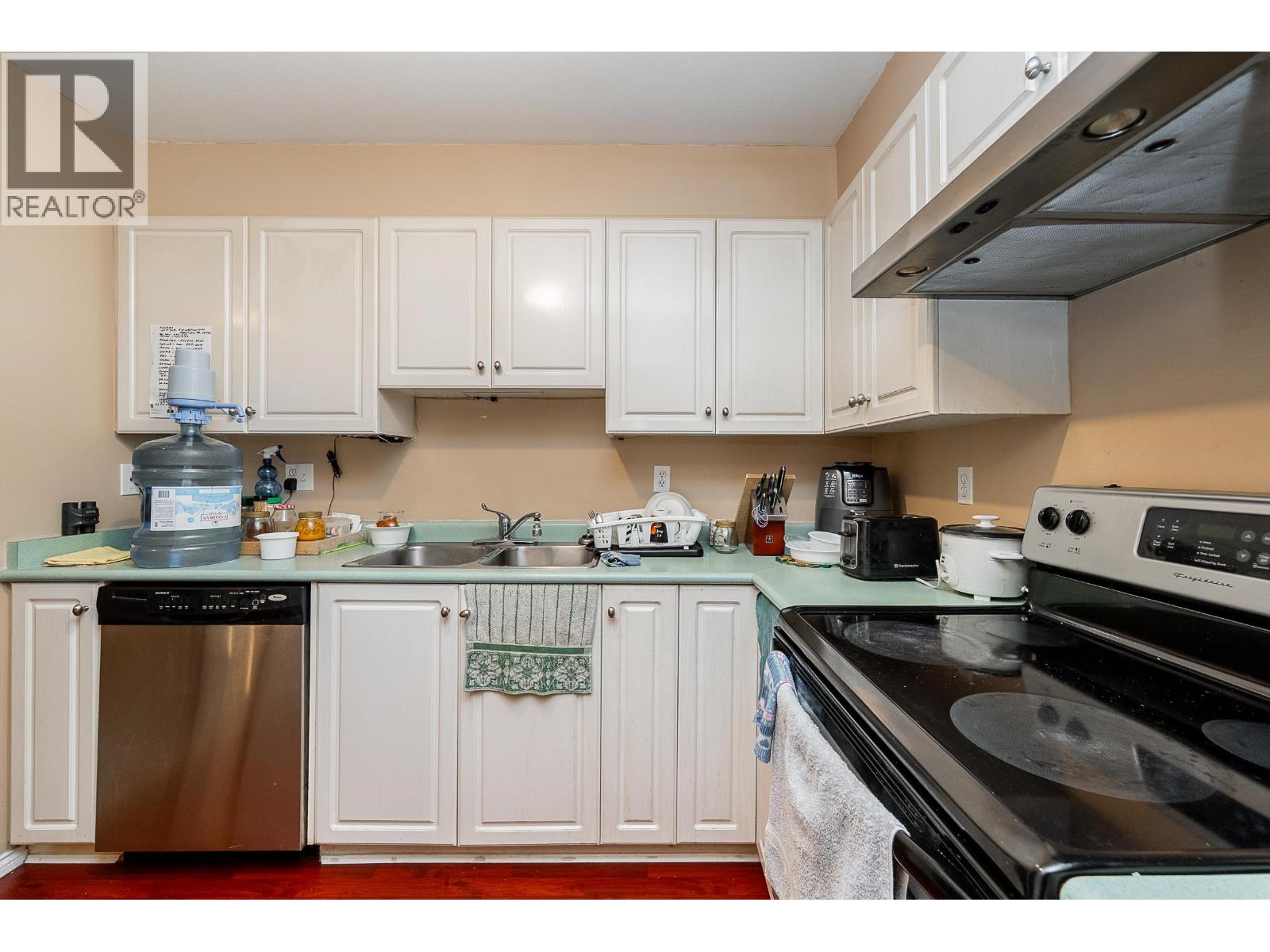 107 515 Whiting Way, Coquitlam, British Columbia  V3J 7W9 - Photo 10 - R3071679