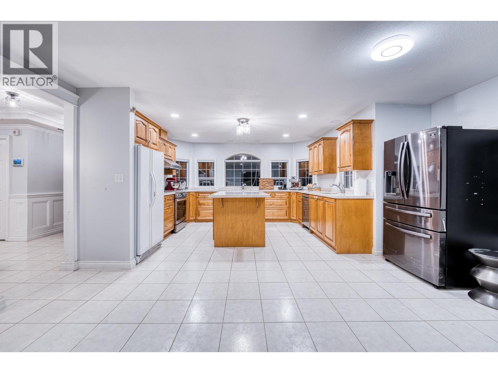 5660 Stefanko Place, Richmond, British Columbia  V7E 5G2 - Photo 10 - R3071688