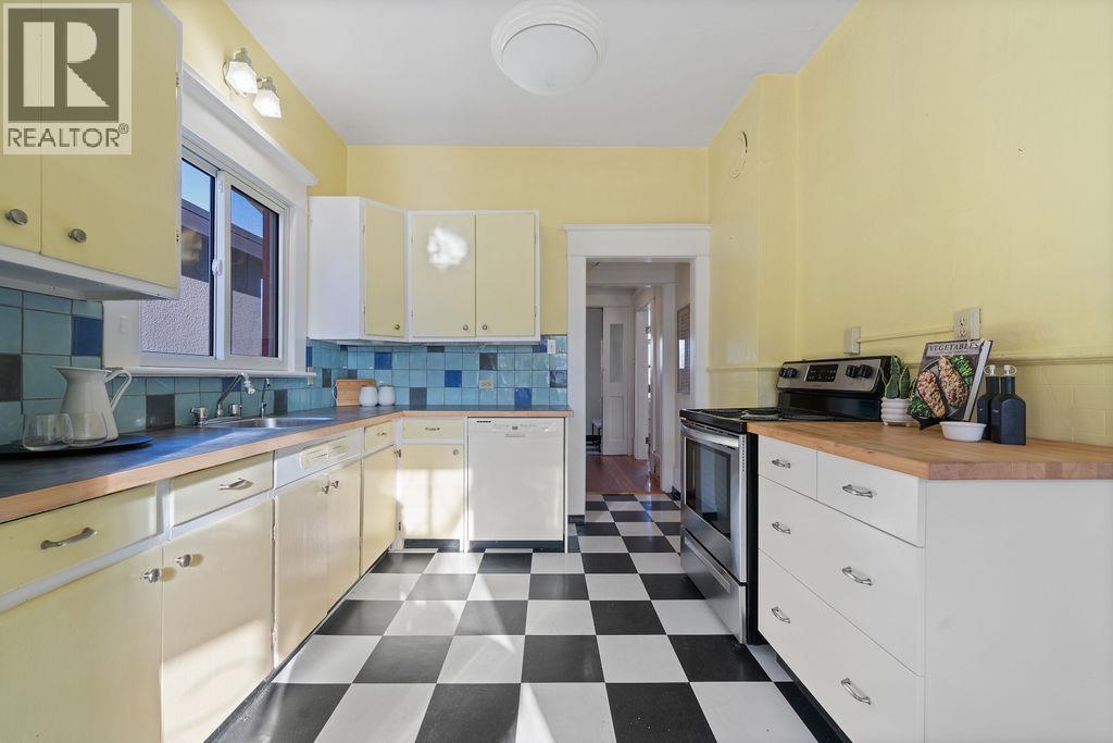 2130 Parker Street, Vancouver, British Columbia  V5L 2L7 - Photo 17 - R3071699