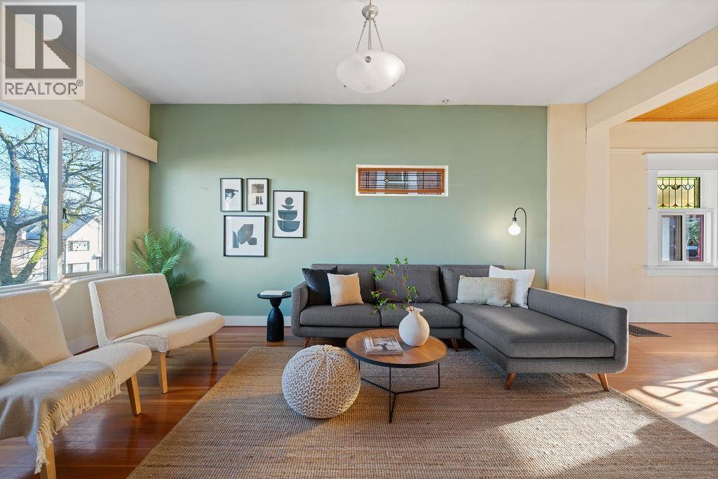 2130 Parker Street, Vancouver, British Columbia  V5L 2L7 - Photo 3 - R3071699