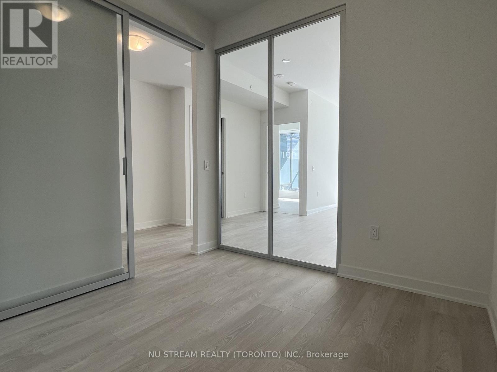 425 - 1 Kyle Lowry Road, Toronto, Ontario  M3C 0S6 - Photo 7 - C12596108