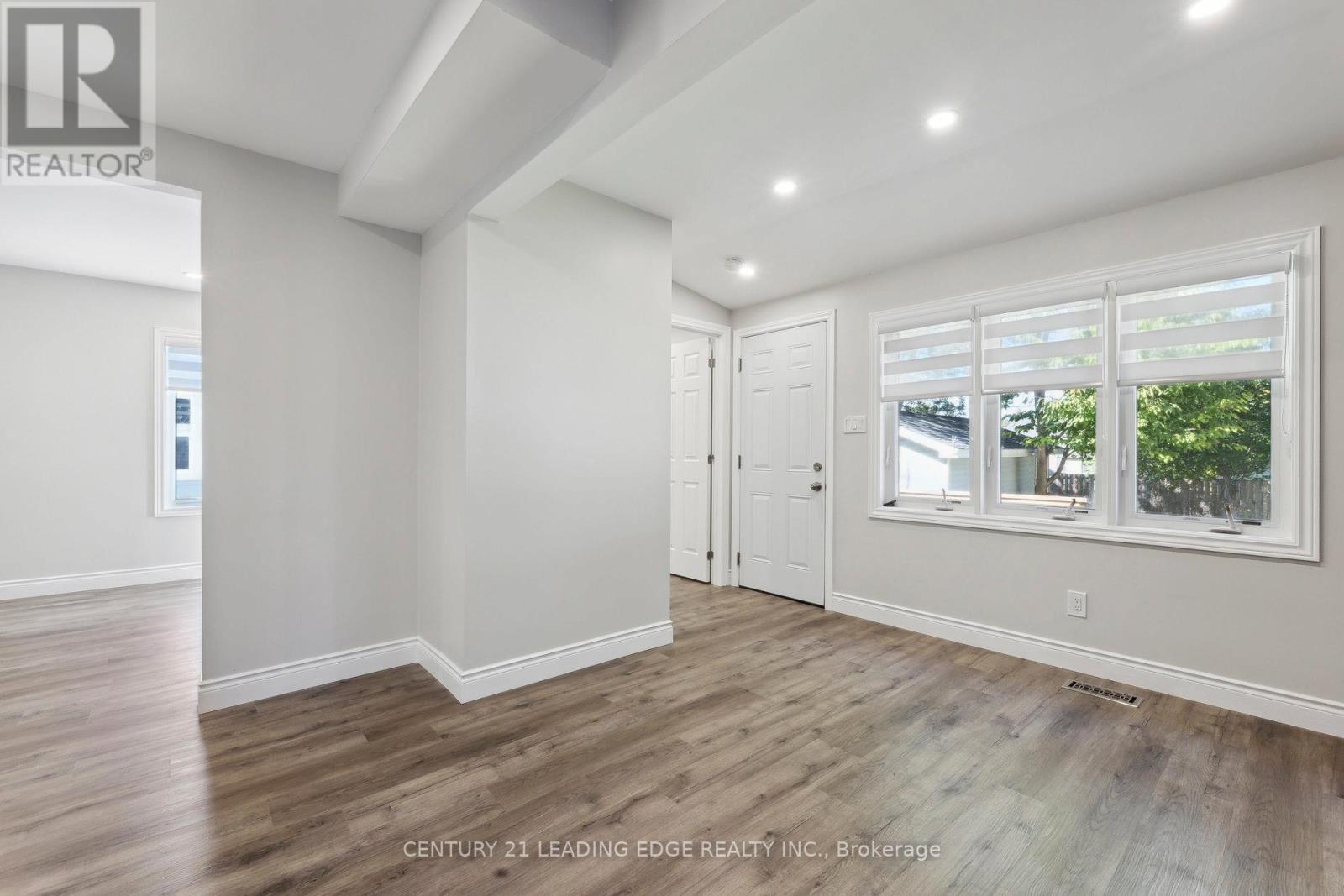 18 Beech Street, Ajax, Ontario  L1S 1W1 - Photo 15 - E12596120