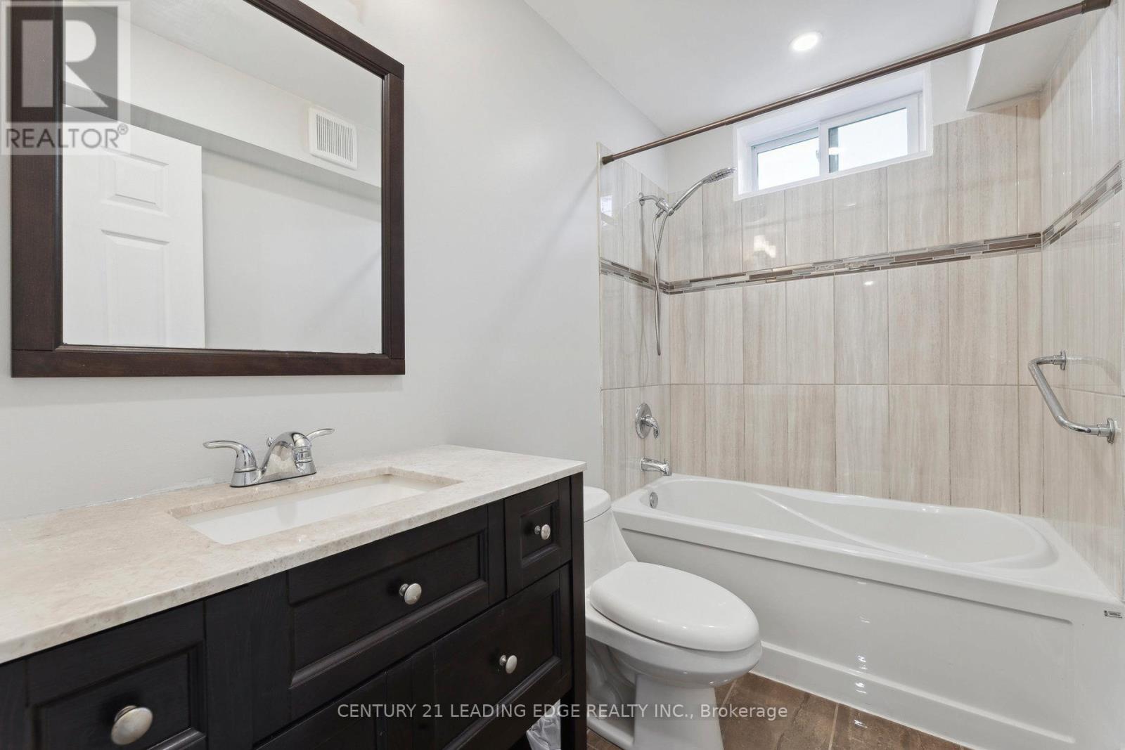 18 Beech Street, Ajax, Ontario  L1S 1W1 - Photo 25 - E12596120