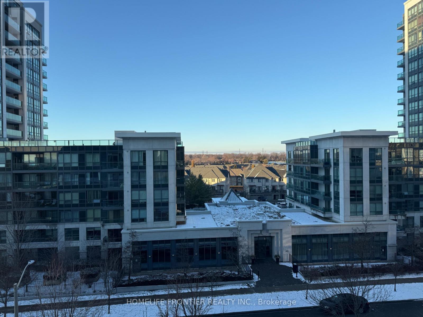 512 - 50 Disera Drive, Vaughan, Ontario  L4J 9E9 - Photo 13 - N12596118