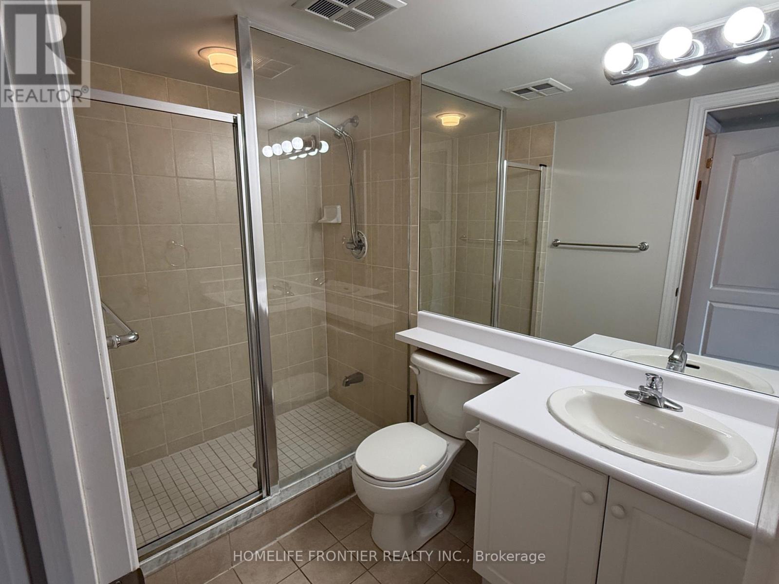 512 - 50 Disera Drive, Vaughan, Ontario  L4J 9E9 - Photo 8 - N12596118