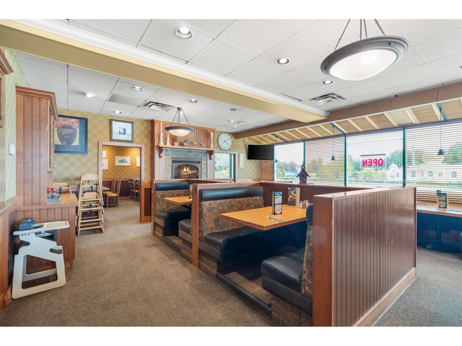 32081 Lougheed Highway, Mission, British Columbia  V2V 7P8 - Photo 2 - C8074159