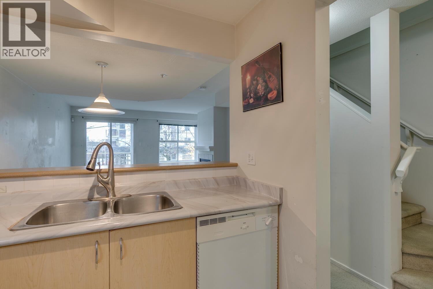 50 123 Seventh Street, New Westminster, British Columbia  V3M 6Y2 - Photo 8 - R3046279