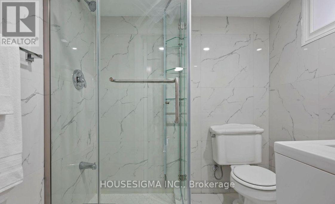 90a Bicknell Avenue, Toronto, Ontario M6M 4G7 - Photo 15 - W12596110