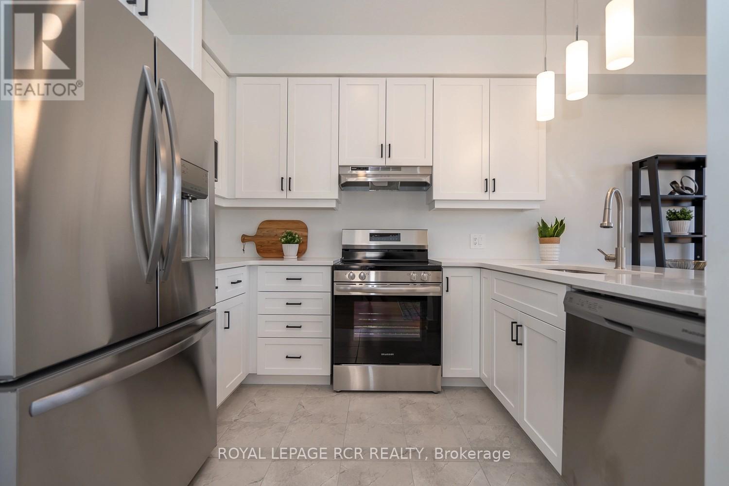 12 - 690 Broadway Avenue, Orangeville, Ontario L9W 7T7 - Photo 9 - W12596122