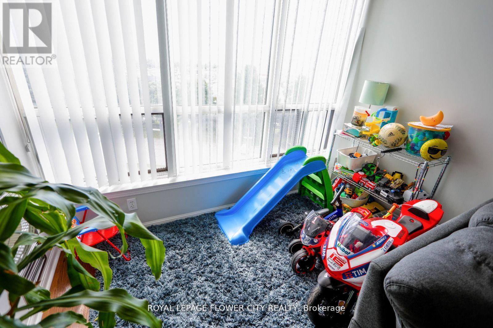 603 - 10 Laurelcrest Street, Brampton, Ontario L6S 5Y3 - Photo 7 - W12596124