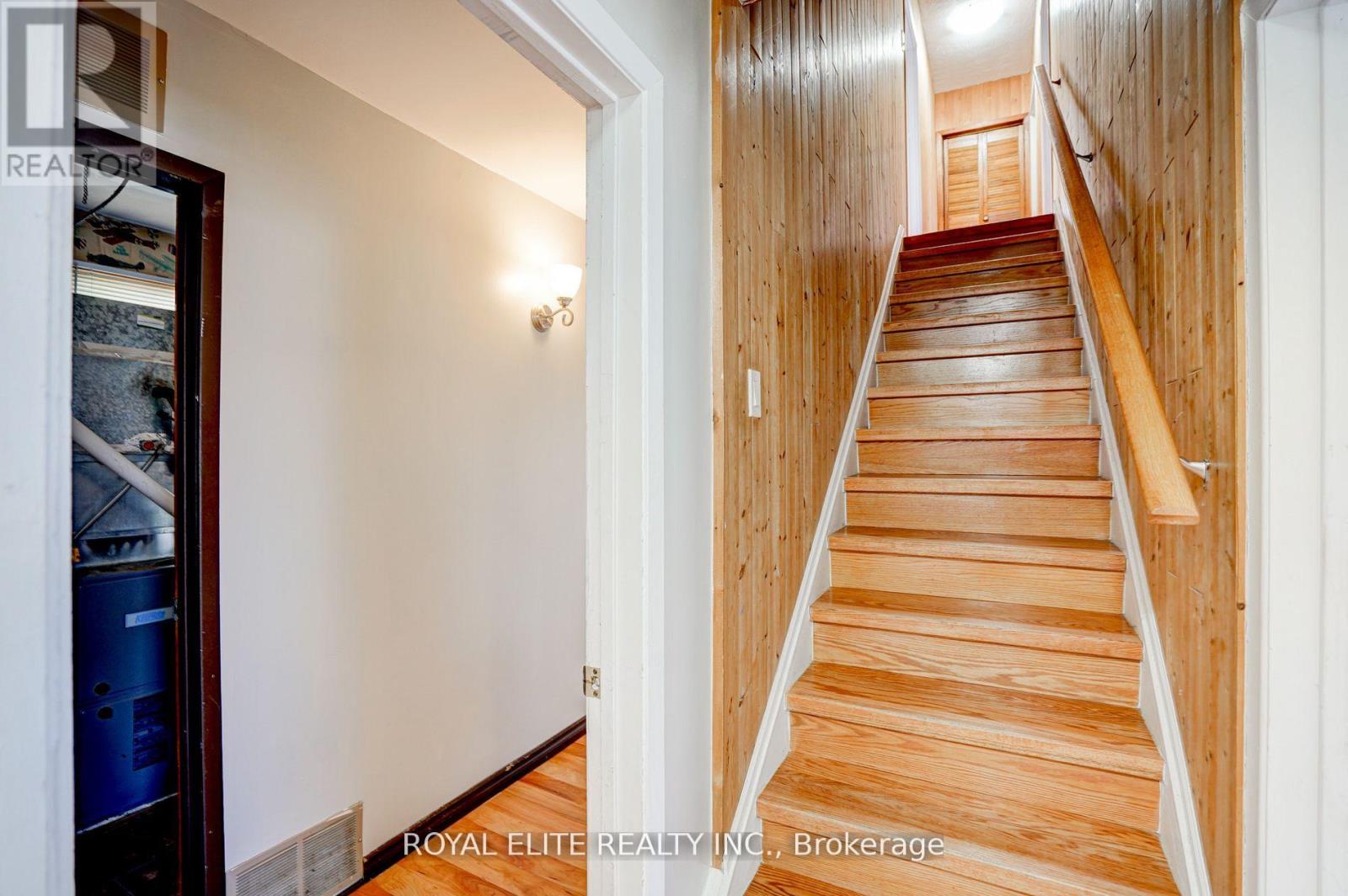 339 Winnifred Drive, Georgina, Ontario  L4P 3B6 - Photo 18 - N12593014