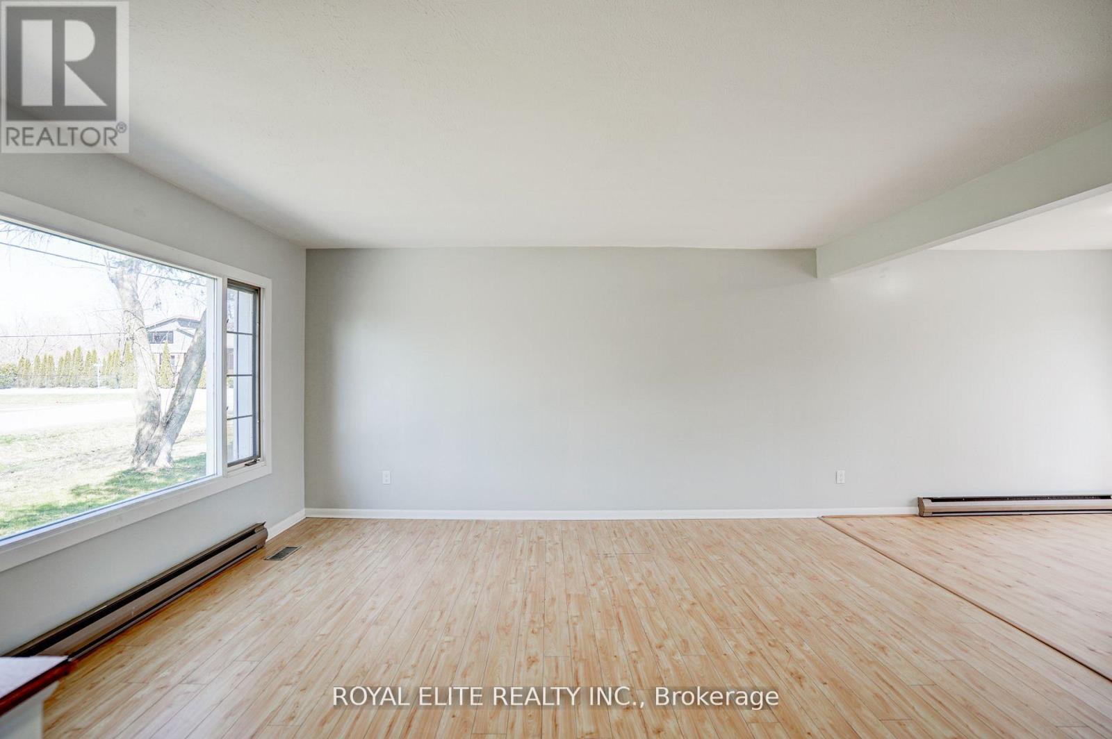 339 Winnifred Drive, Georgina, Ontario  L4P 3B6 - Photo 23 - N12593014