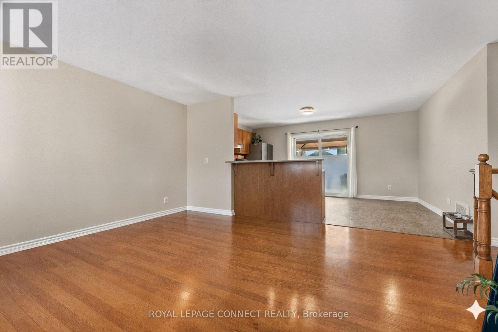 25 Springdale Drive, Kawartha Lakes, Ontario K9V 4R1 - Photo 12 - X12596114