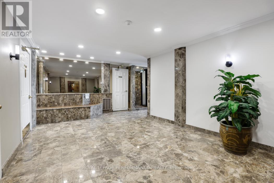 304 - 100 Bruyere Street, Ottawa, Ontario  K1N 5C6 - Photo 4 - X12471447