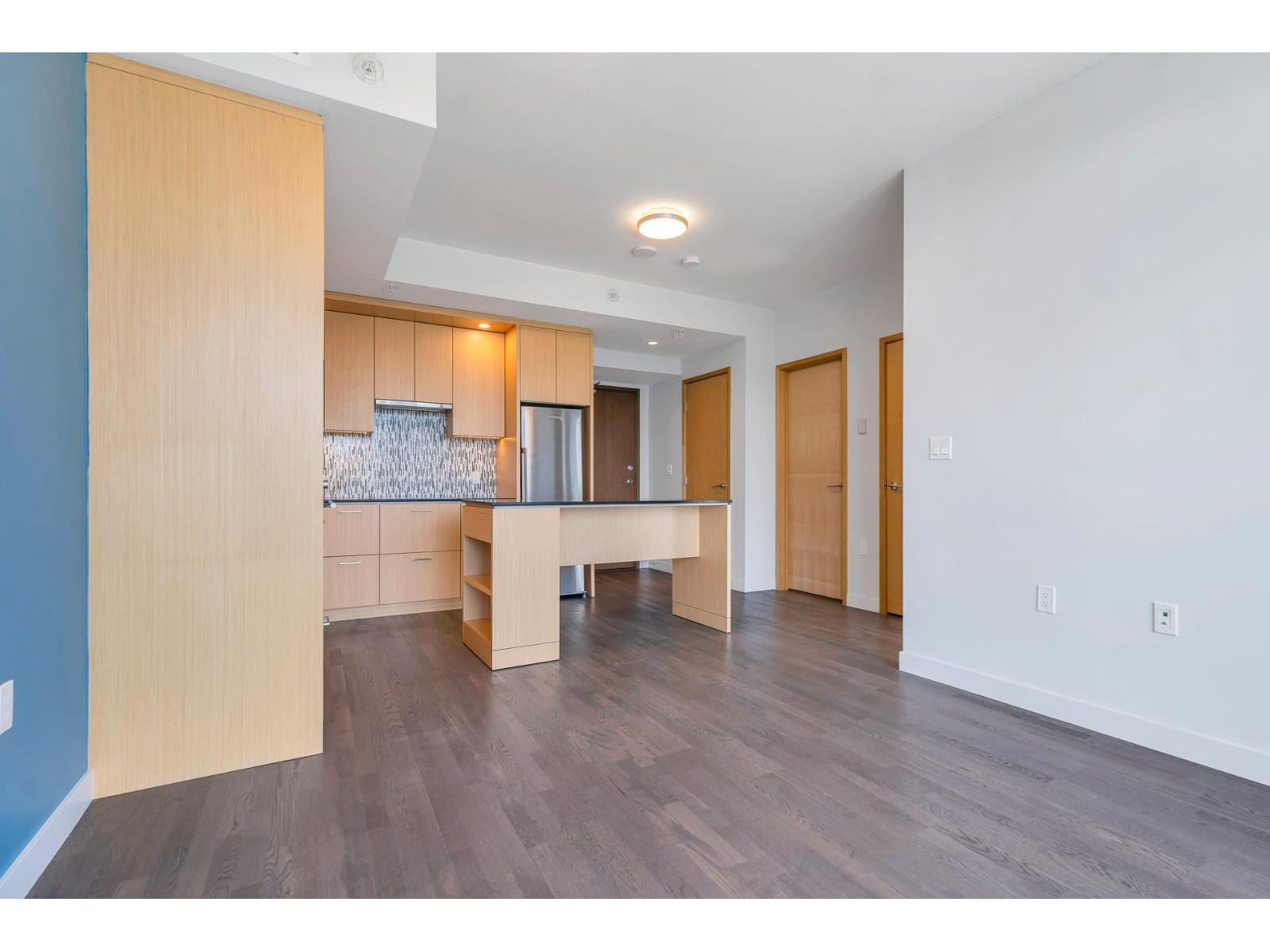 1607 13495 Central Avenue, Surrey, British Columbia  V3T 0K2 - Photo 9 - R3068218