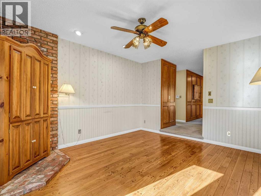 76 Wood Valley Rise Sw, Calgary, Alberta  T2W 5S5 - Photo 14 - A2253607