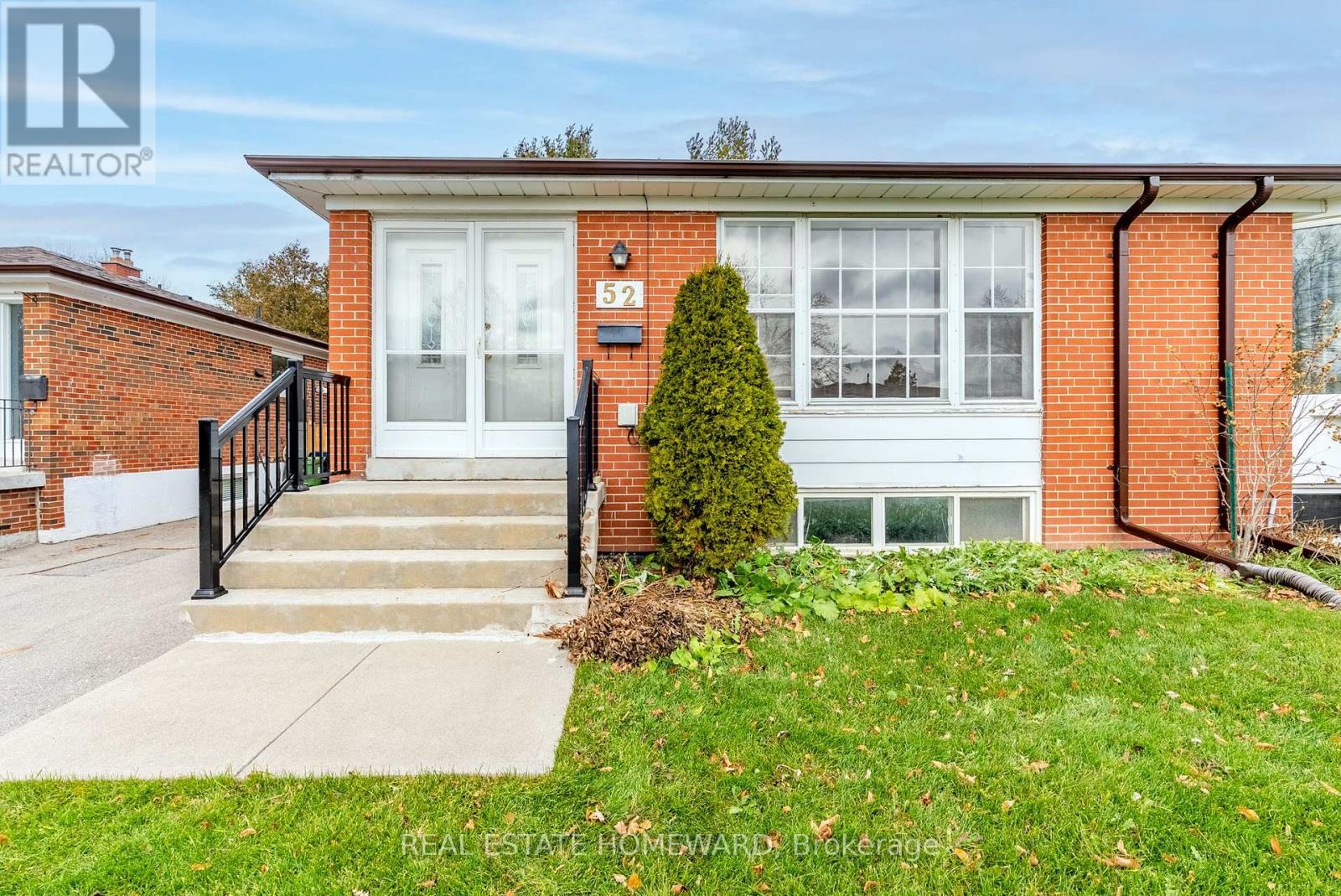 52 CLYDESDALE DRIVE, Toronto, Ontario