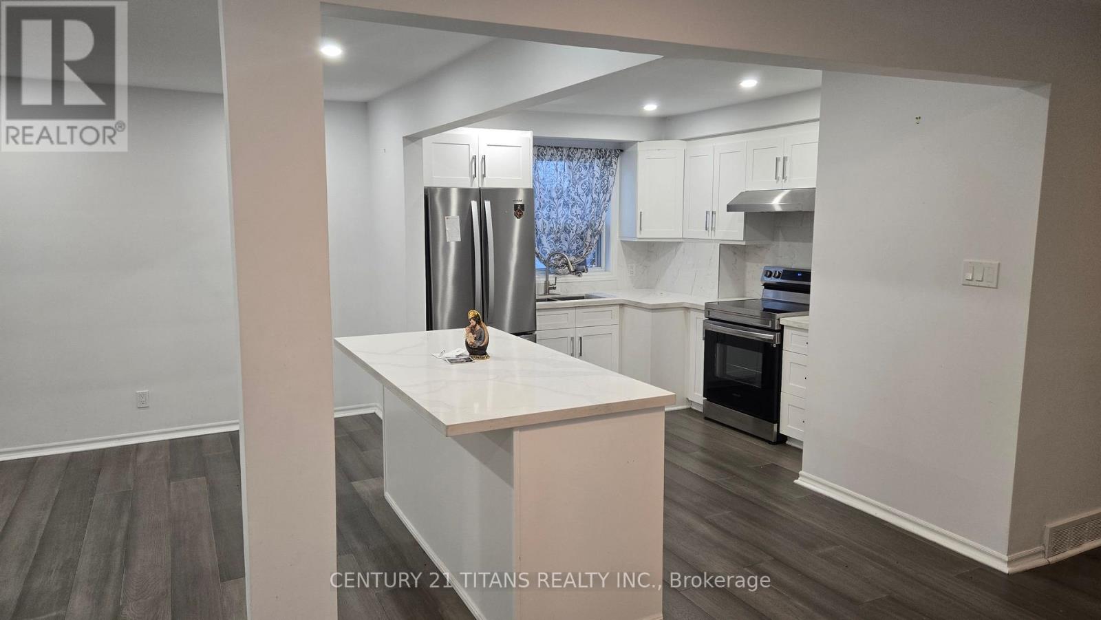 Main - 55 Bishop Avenue, Toronto, Ontario  M2M 1Z5 - Photo 2 - C12596154
