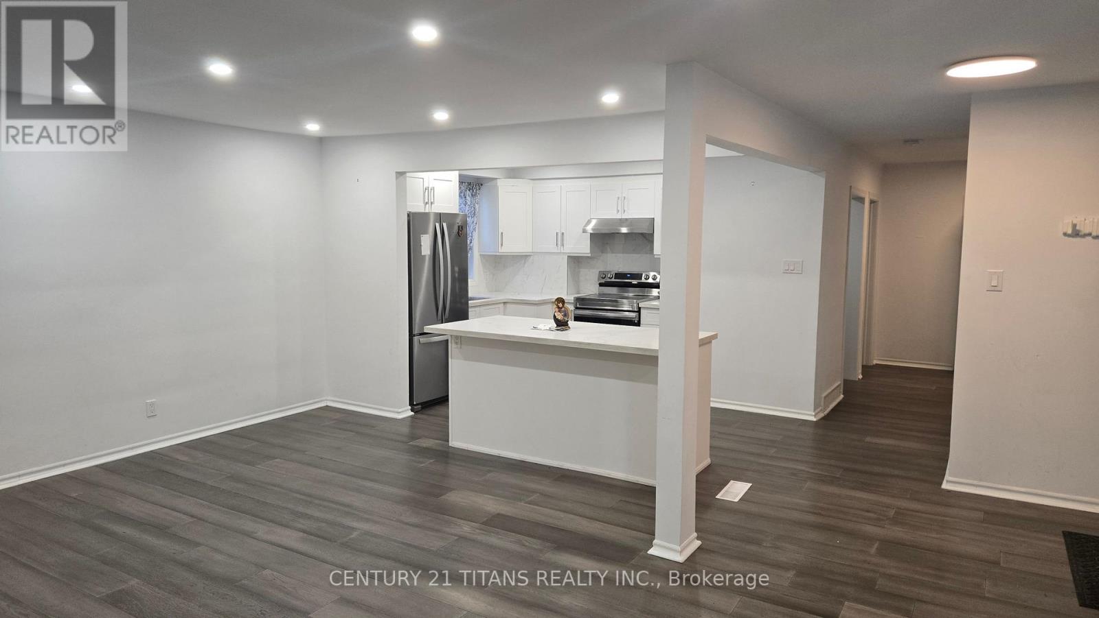 Main - 55 Bishop Avenue, Toronto, Ontario  M2M 1Z5 - Photo 3 - C12596154