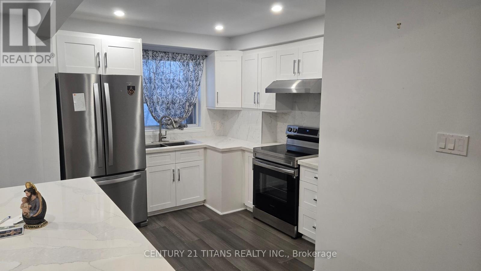 Main - 55 Bishop Avenue, Toronto, Ontario  M2M 1Z5 - Photo 6 - C12596154